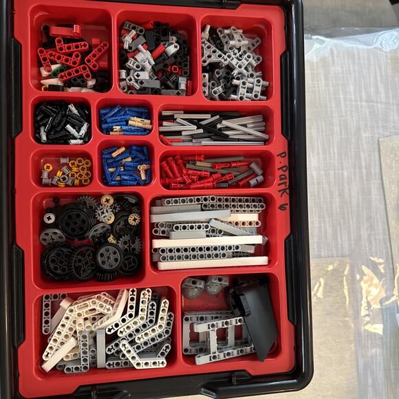 Lego Mindstorms EV3 Intelligent Brick w/ Cords, Wheels, & Misc Parts, Manual - Picture 9 of 13